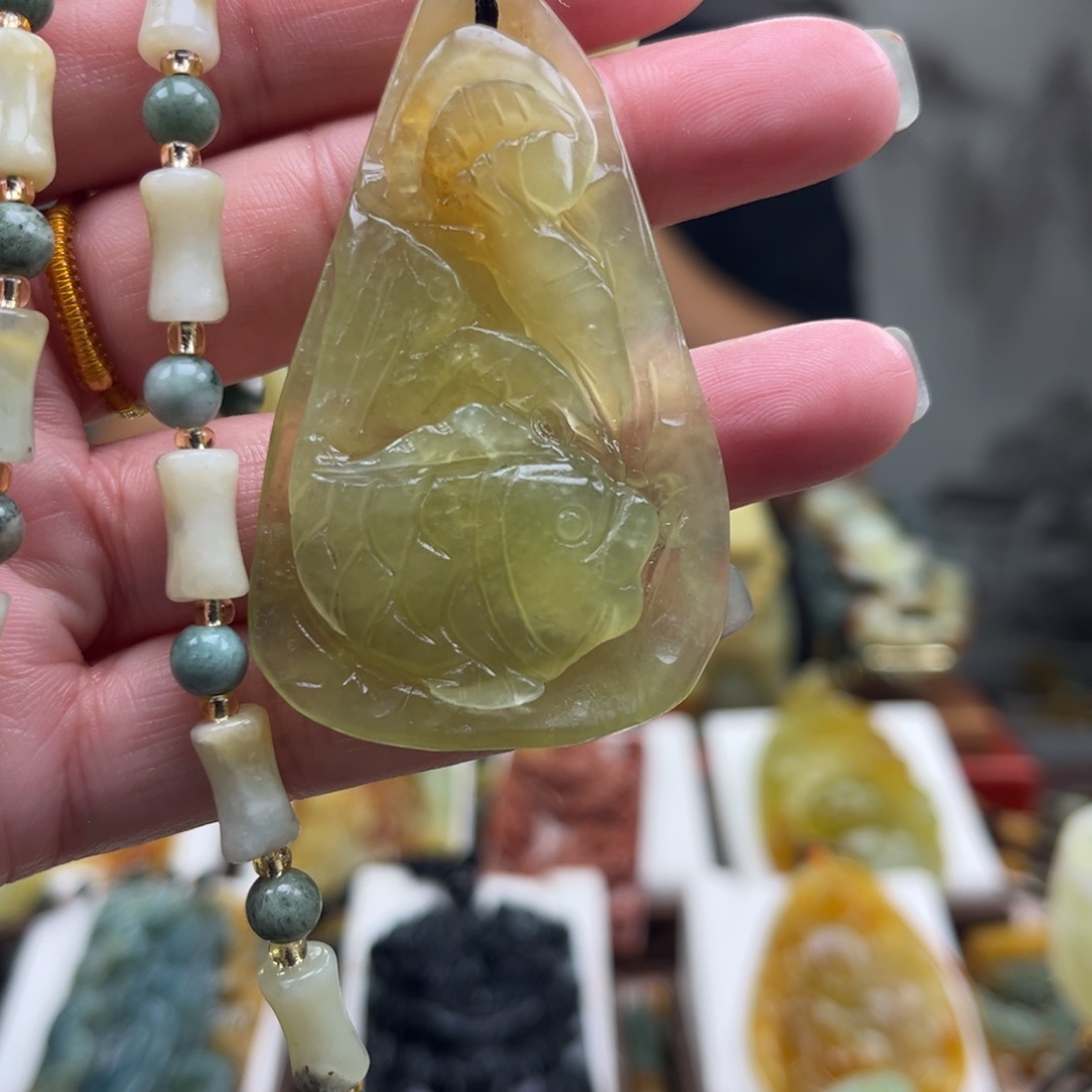 岫玉未镶嵌挂件挂件