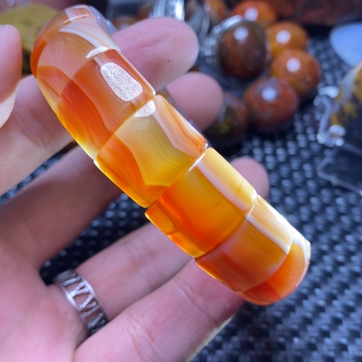 玛瑙/玉髓颈饰未镶嵌