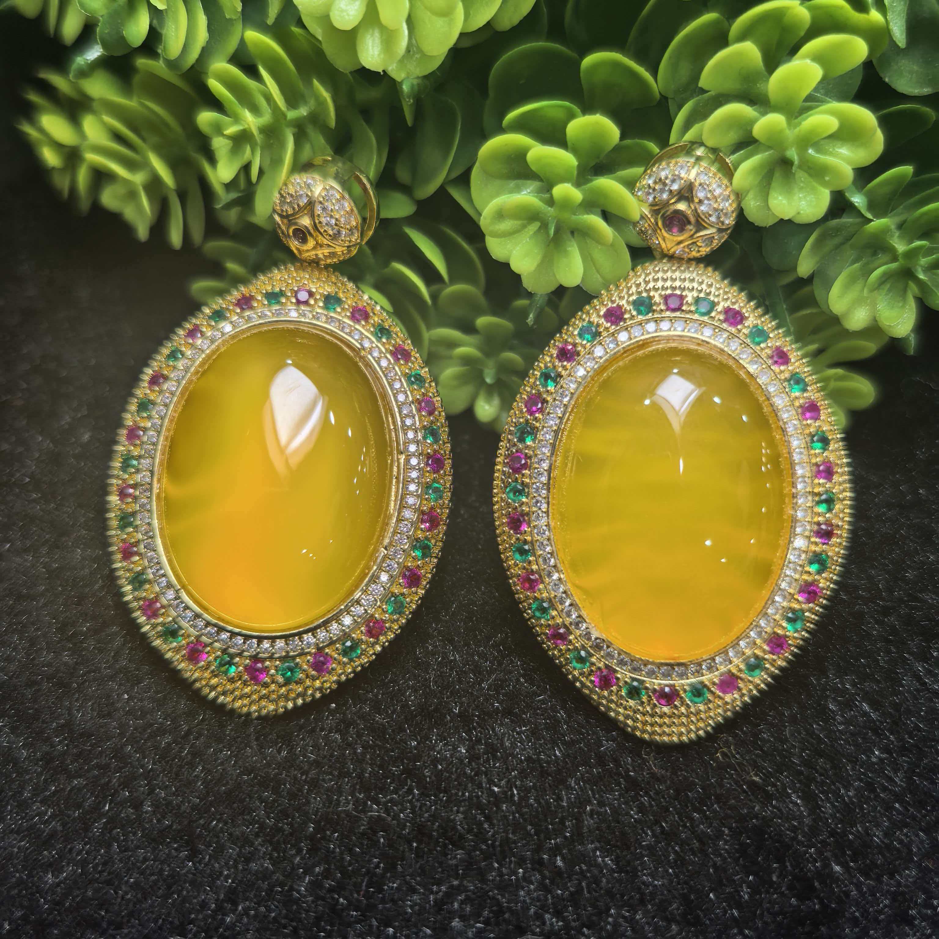 ST1875【东齐珠宝】九品田黄玛瑙黄吊坠-配麻花链-多样性发只发一件