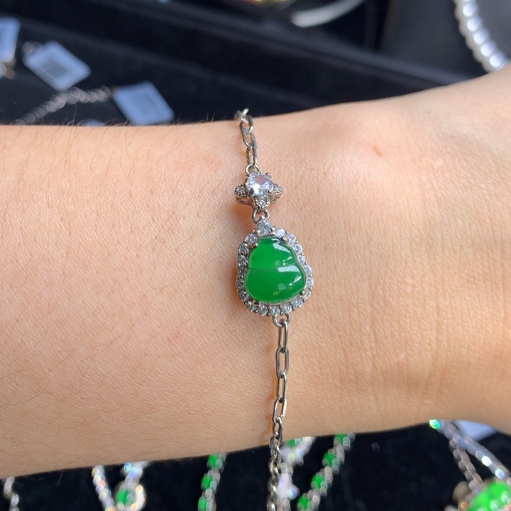 【闪购商品】翡翠银S925镶嵌吊坠(不含链)天然翡翠