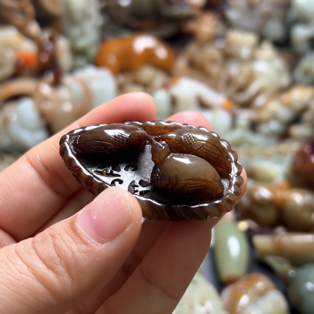 和田玉（糖玉）颈饰未镶嵌