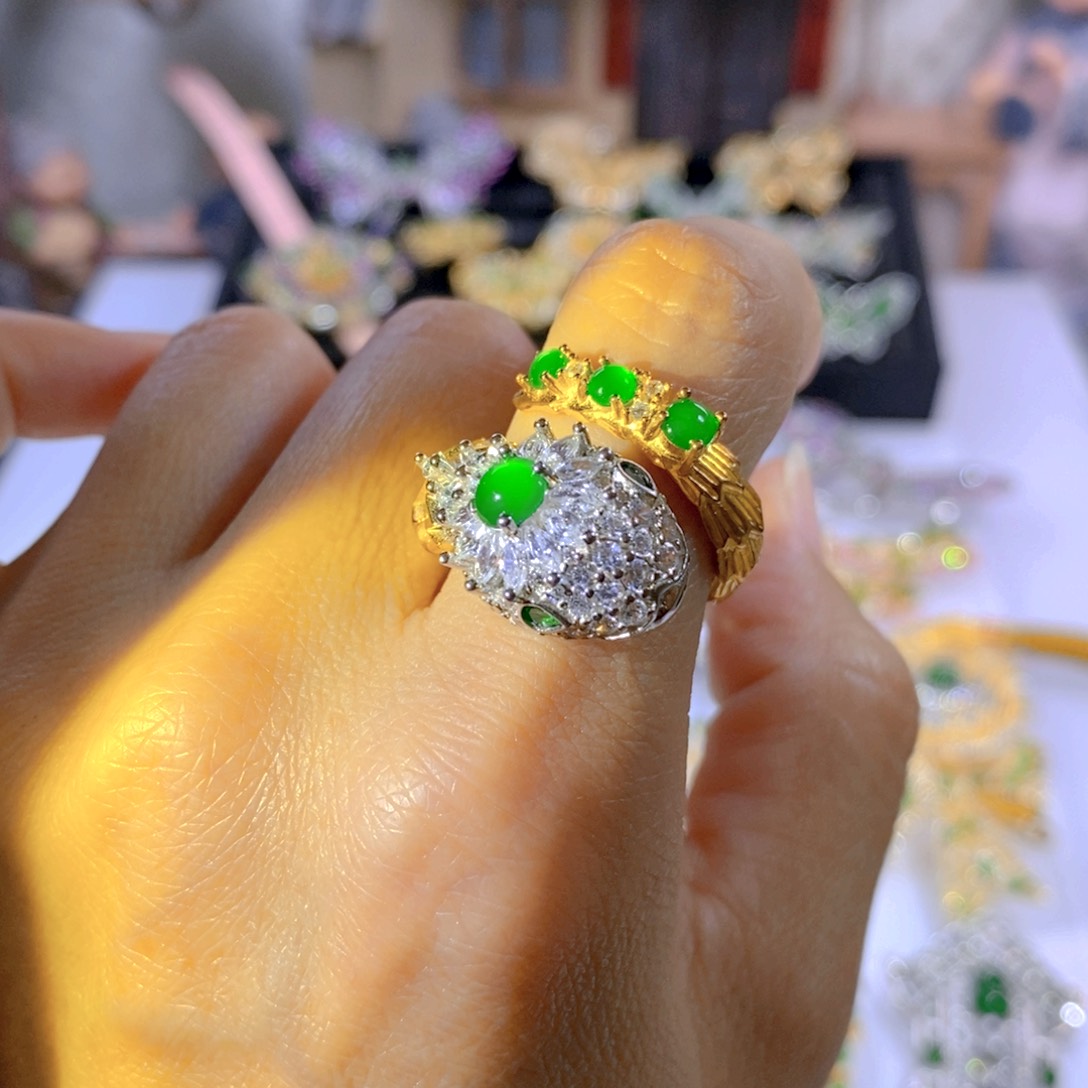 颈饰银S925镶嵌翡翠