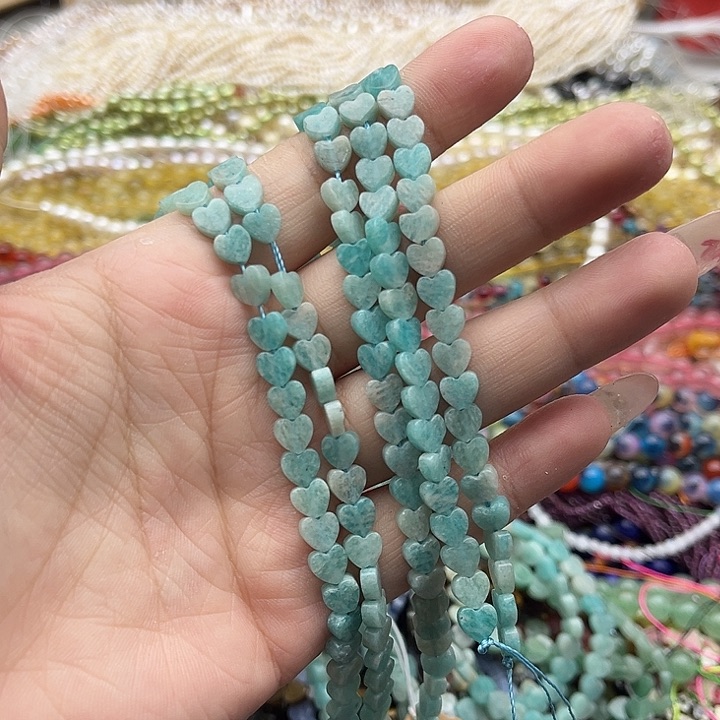 玛瑙/玉髓珠宝半成品未镶嵌一条6mm左右天河石爱心