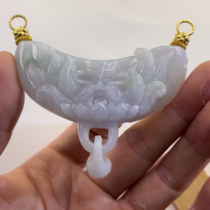 翡翠吊坠(赠链)未镶嵌代编织