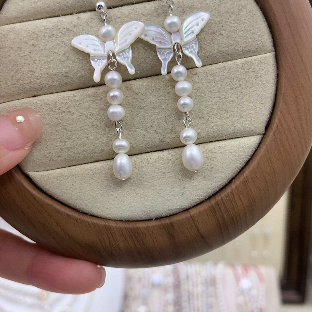 银S925镶嵌淡水珍珠耳饰