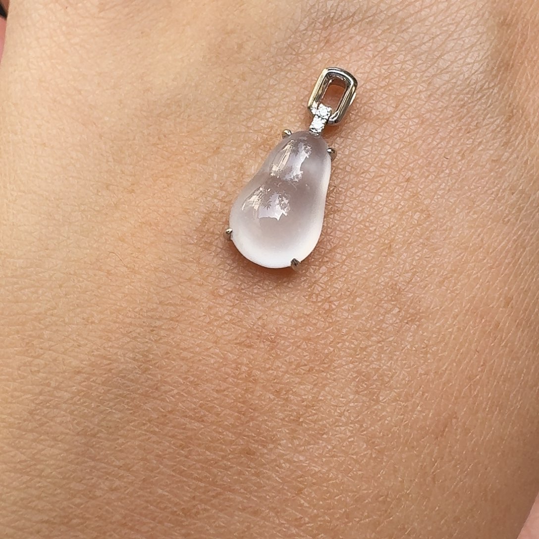 翡翠颈饰18K金镶嵌瓜