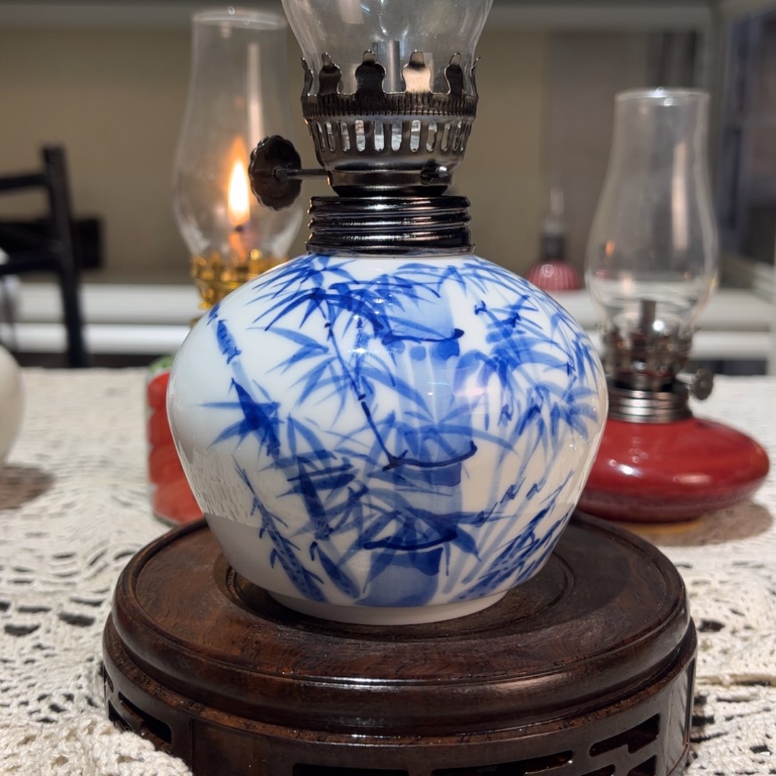 摆件景德镇陶瓷香薰灯