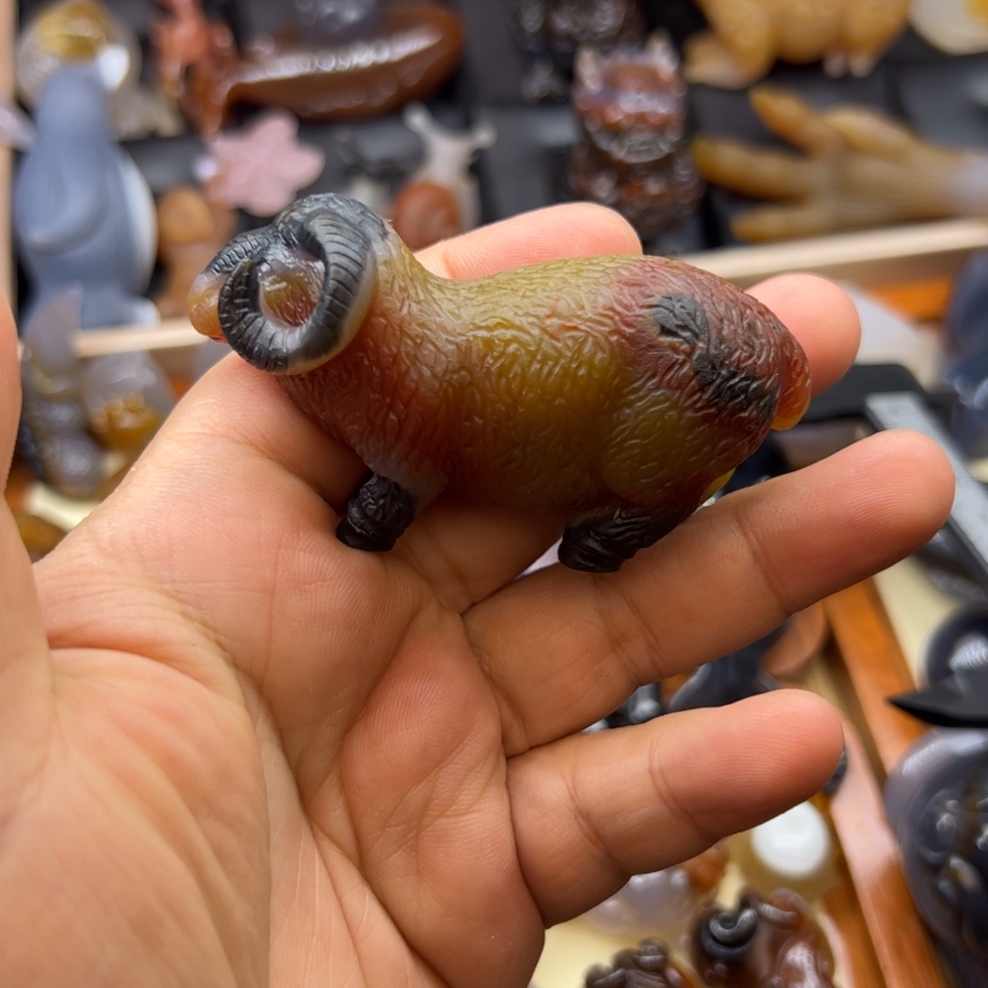 b***i玛瑙/玉髓未镶嵌摆件手玩件