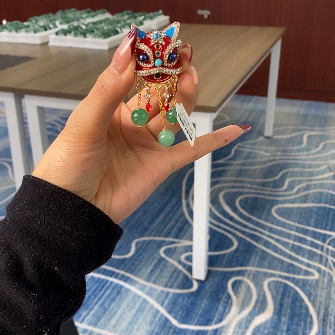 石英质玉颈饰未镶嵌