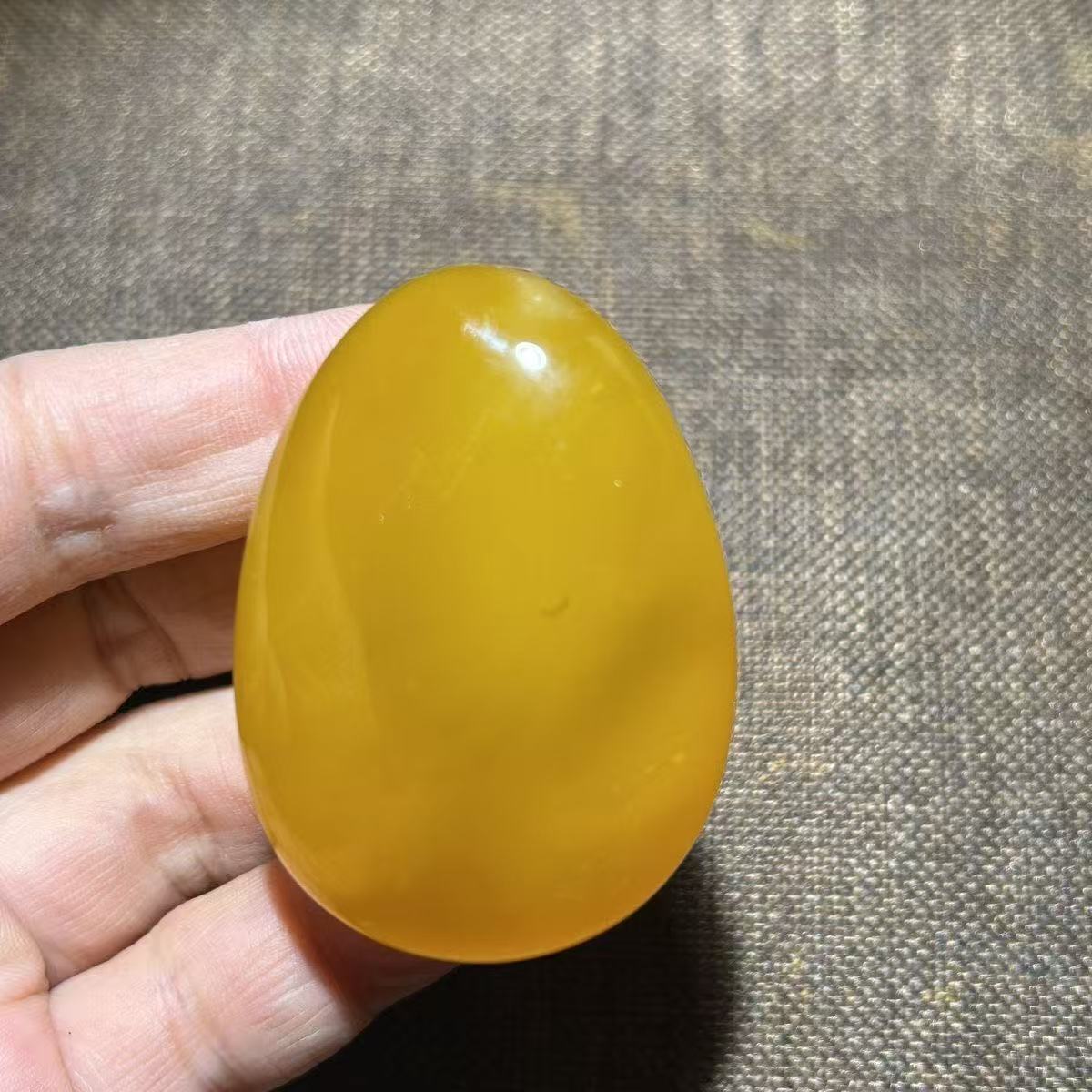 3-4cm黄玛瑙鱼缸造景花盆铺面把玩