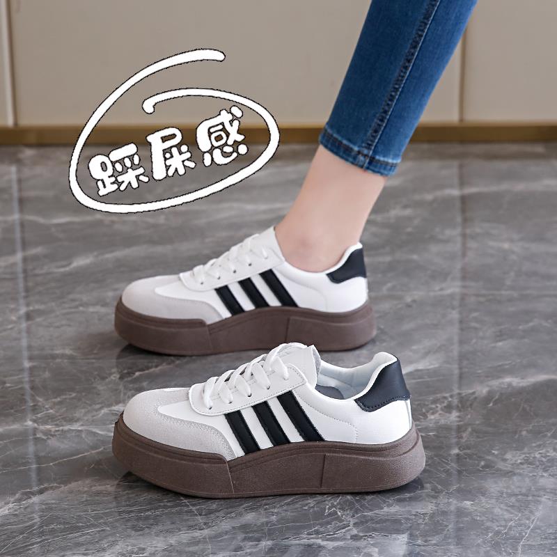 踩屎感软底德训鞋厚底小白鞋女2025春季爆款34码学生运动休闲板鞋