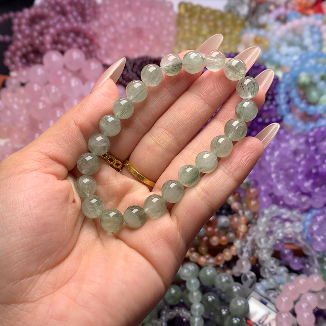 水晶手链未镶嵌绿兔毛。绿发晶卡8.5