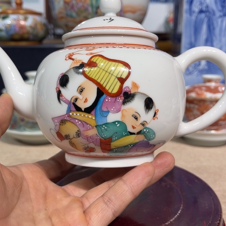 手工制作工艺品等