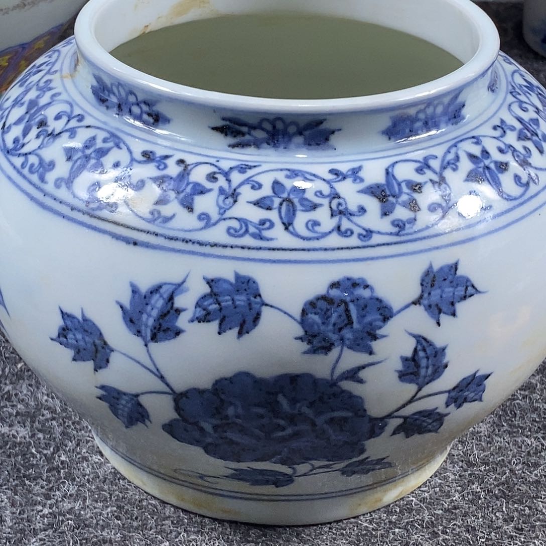 手工手绘陶瓷摆件工艺品精****)