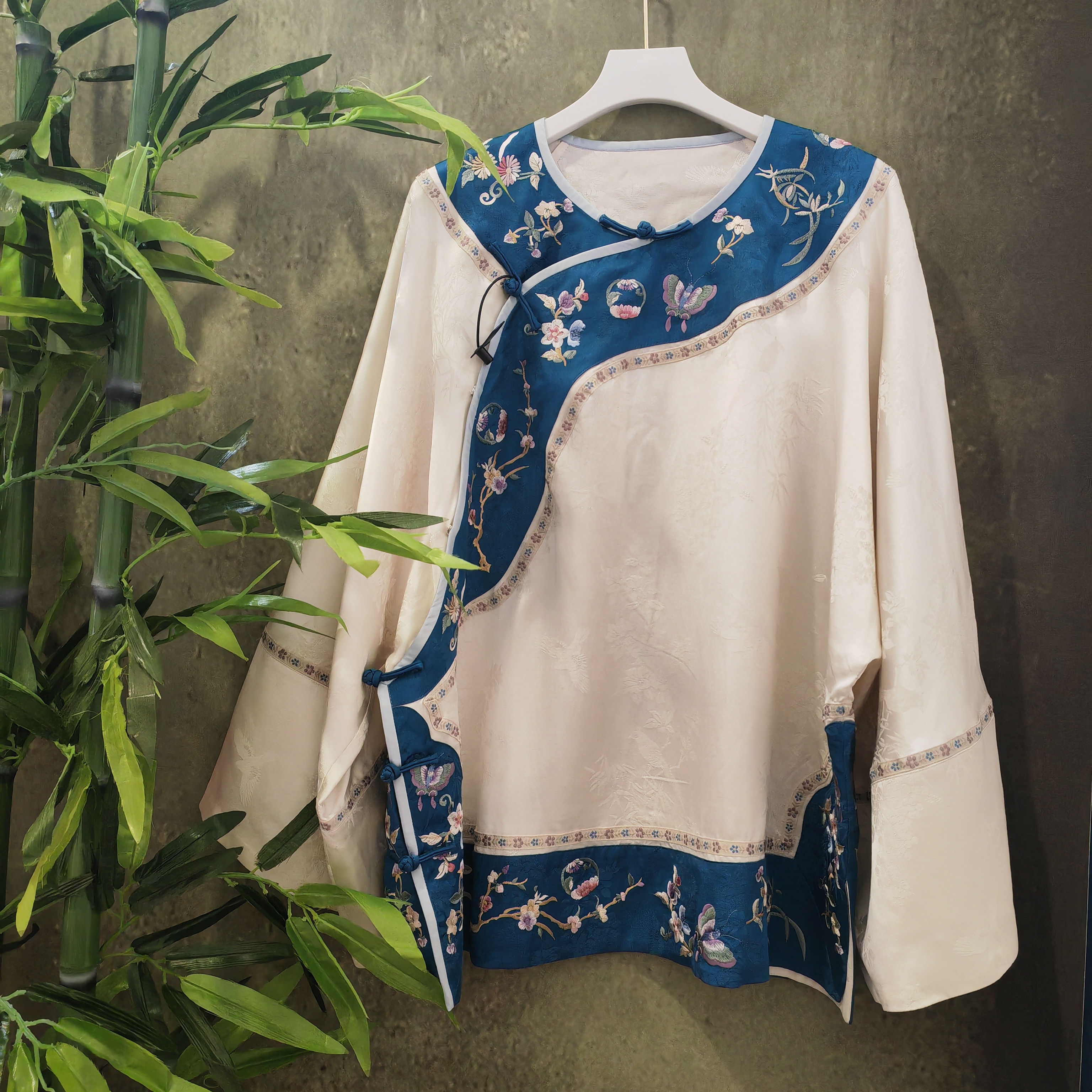 中式圆领复古国风斜襟提花缎二大衫