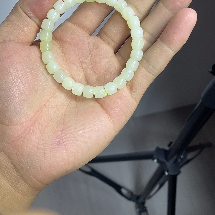和田玉（糖玉）未镶嵌手链