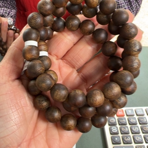 沉香手串红土乌身沉水浮11克卡1.1多样性发1串