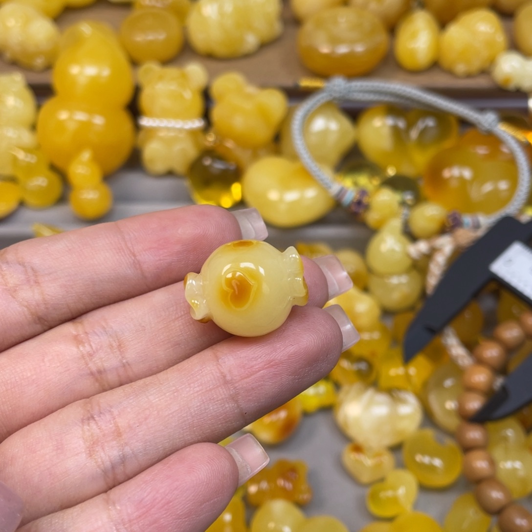 *****琥珀未镶嵌珠宝奇石