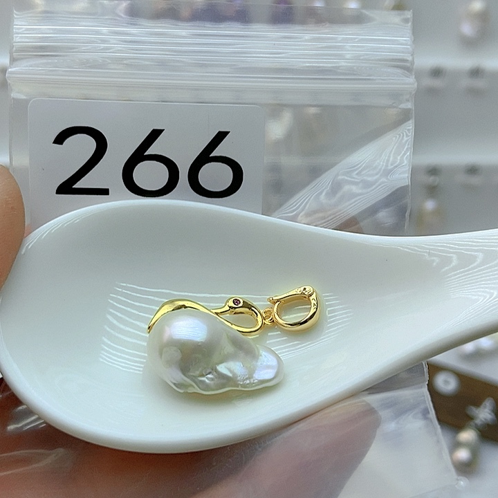 淡水珍珠颈饰银S925镶嵌