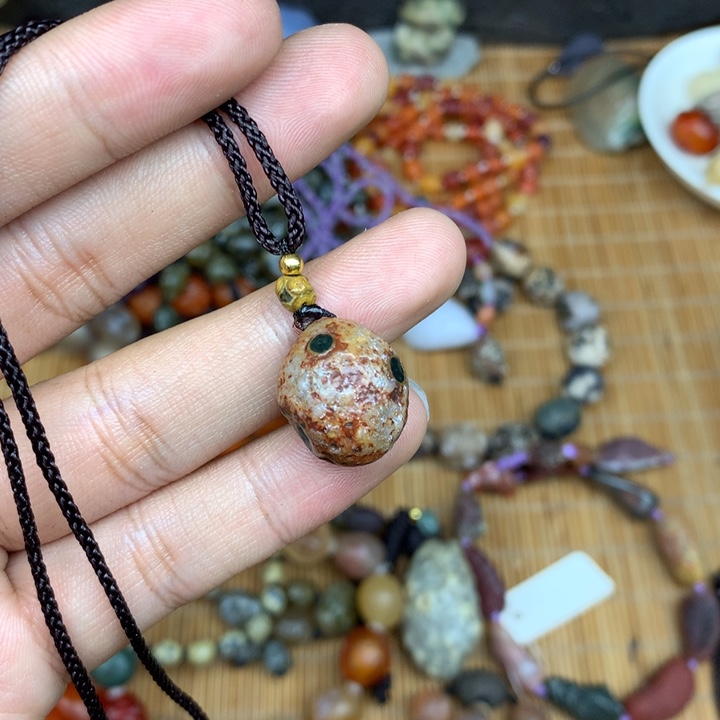 玛瑙/玉髓珠宝半成品未镶嵌烧*草