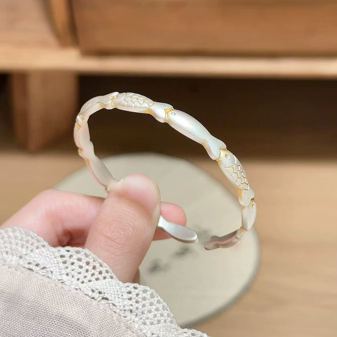 足银手镯 足银999.9【鱼梦金辉】描金开口手镯 约21g