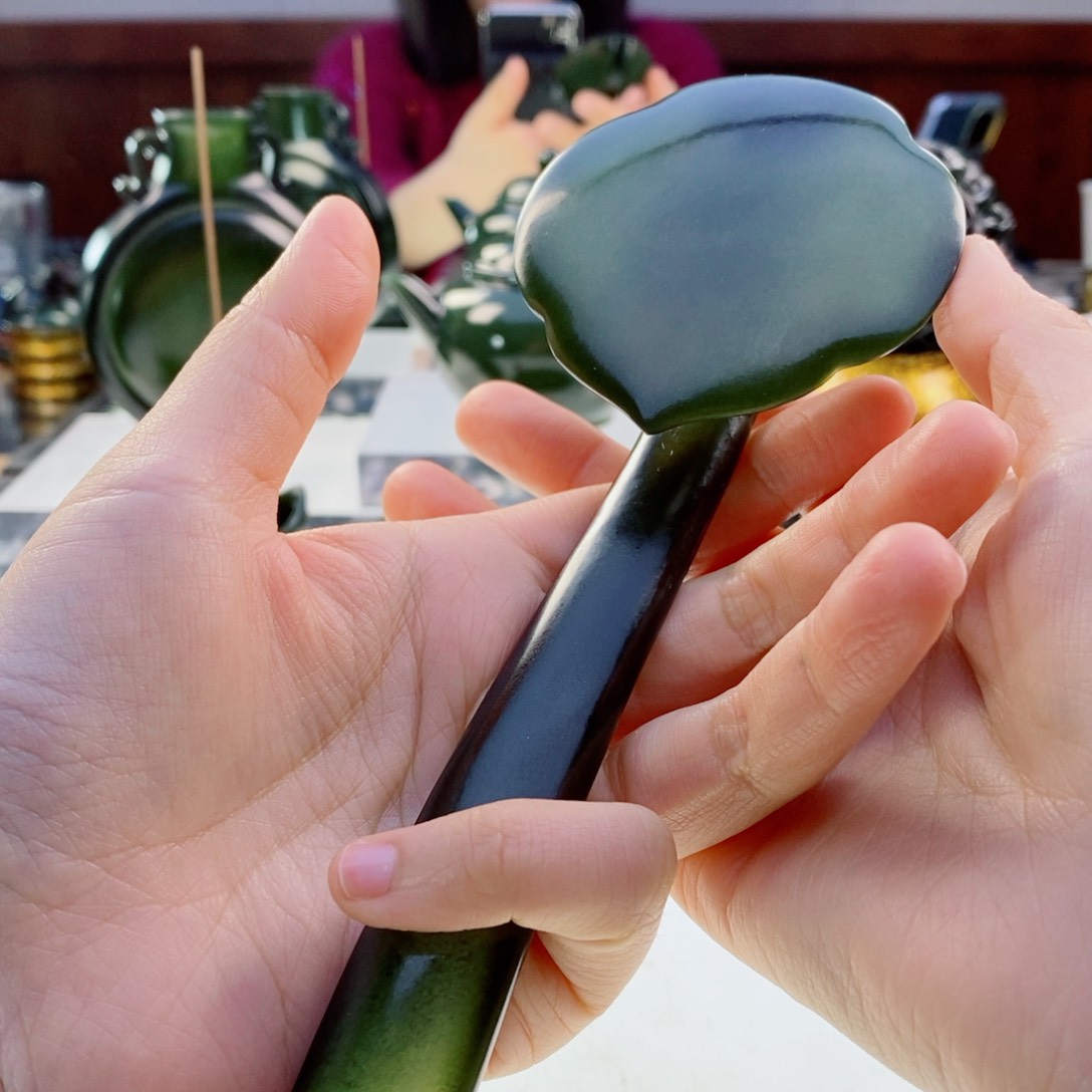 和田玉（青玉）摆件未镶嵌