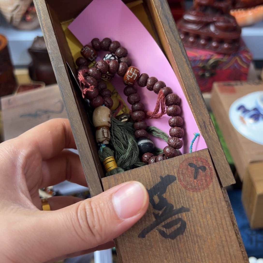 瓷片放漏场，全都漏，，