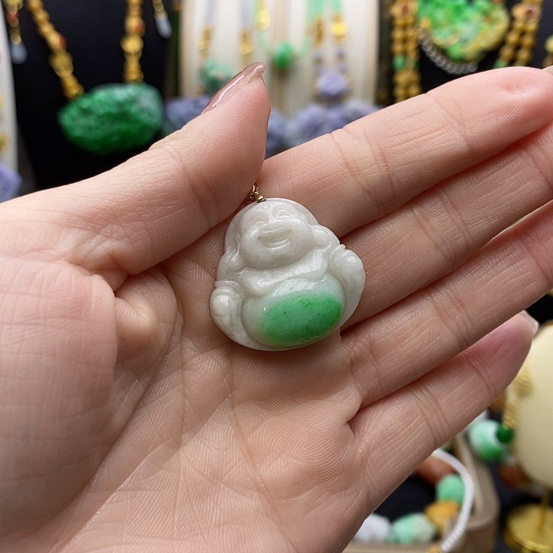 翡翠颈饰未镶嵌天然