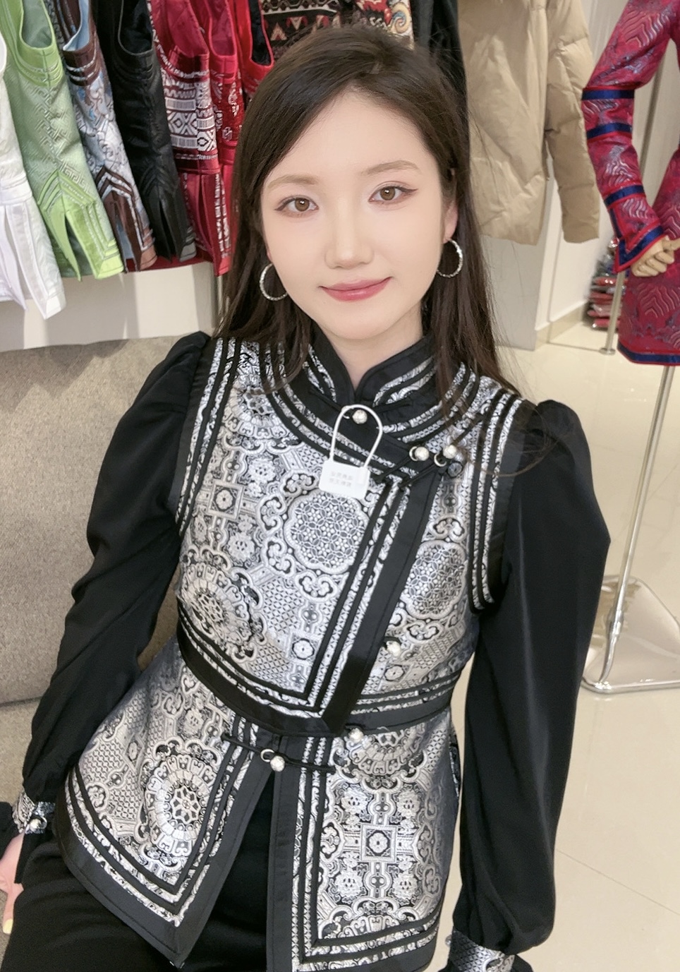 阿泯娜民族服饰XF257018纱袖马甲