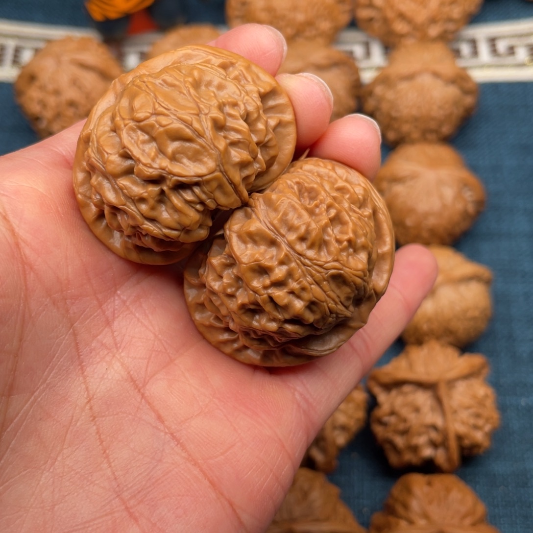 斩***情文玩核桃把件41全品毕业肉宫灯