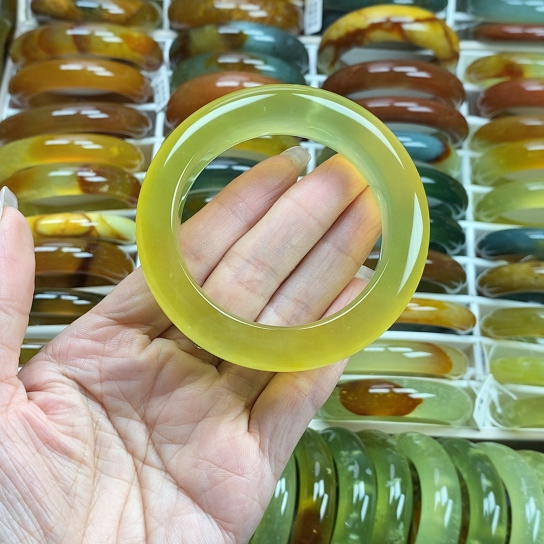 未镶嵌蛇纹石玉手镯54