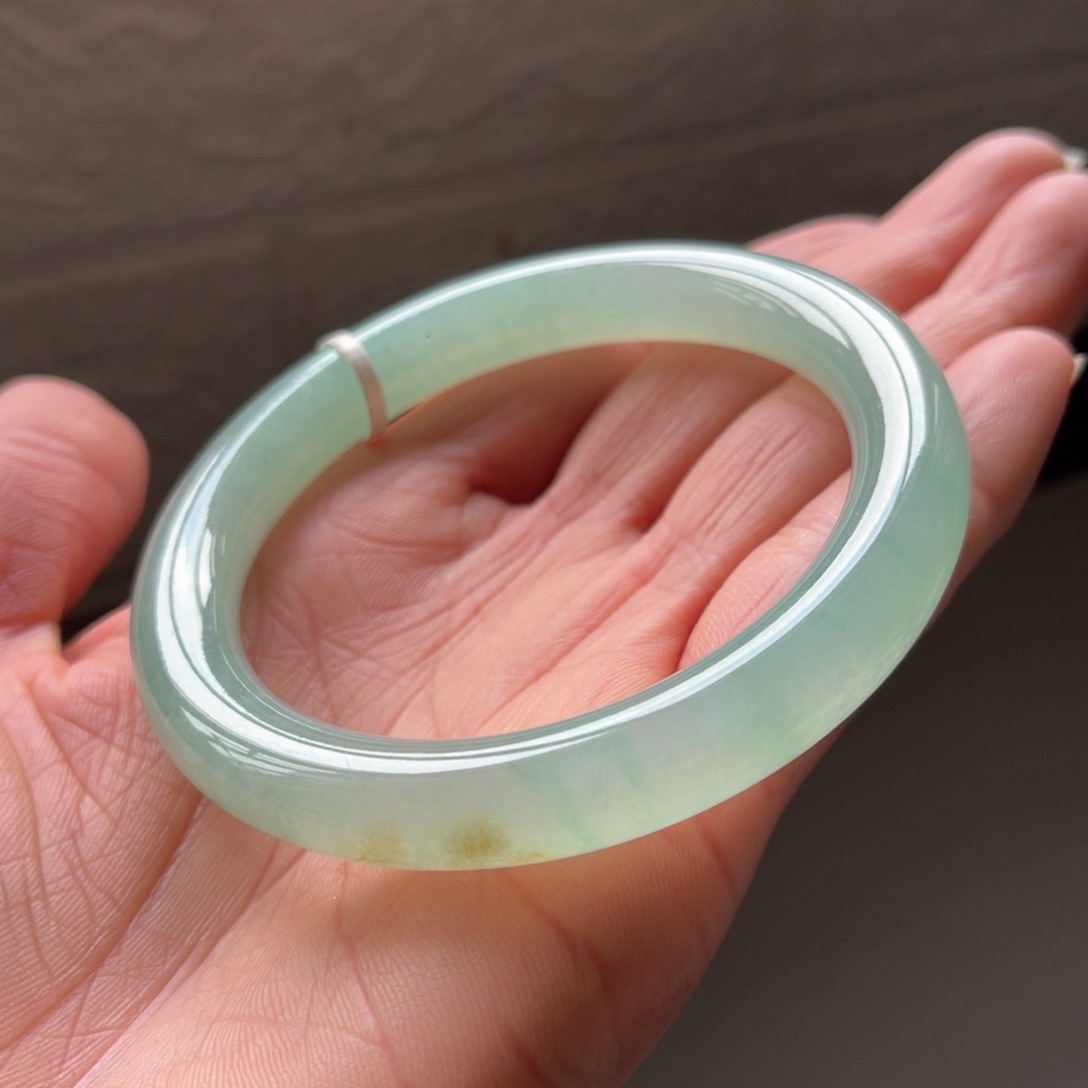 翡翠手镯未镶嵌57.6圈三天鉴赏期