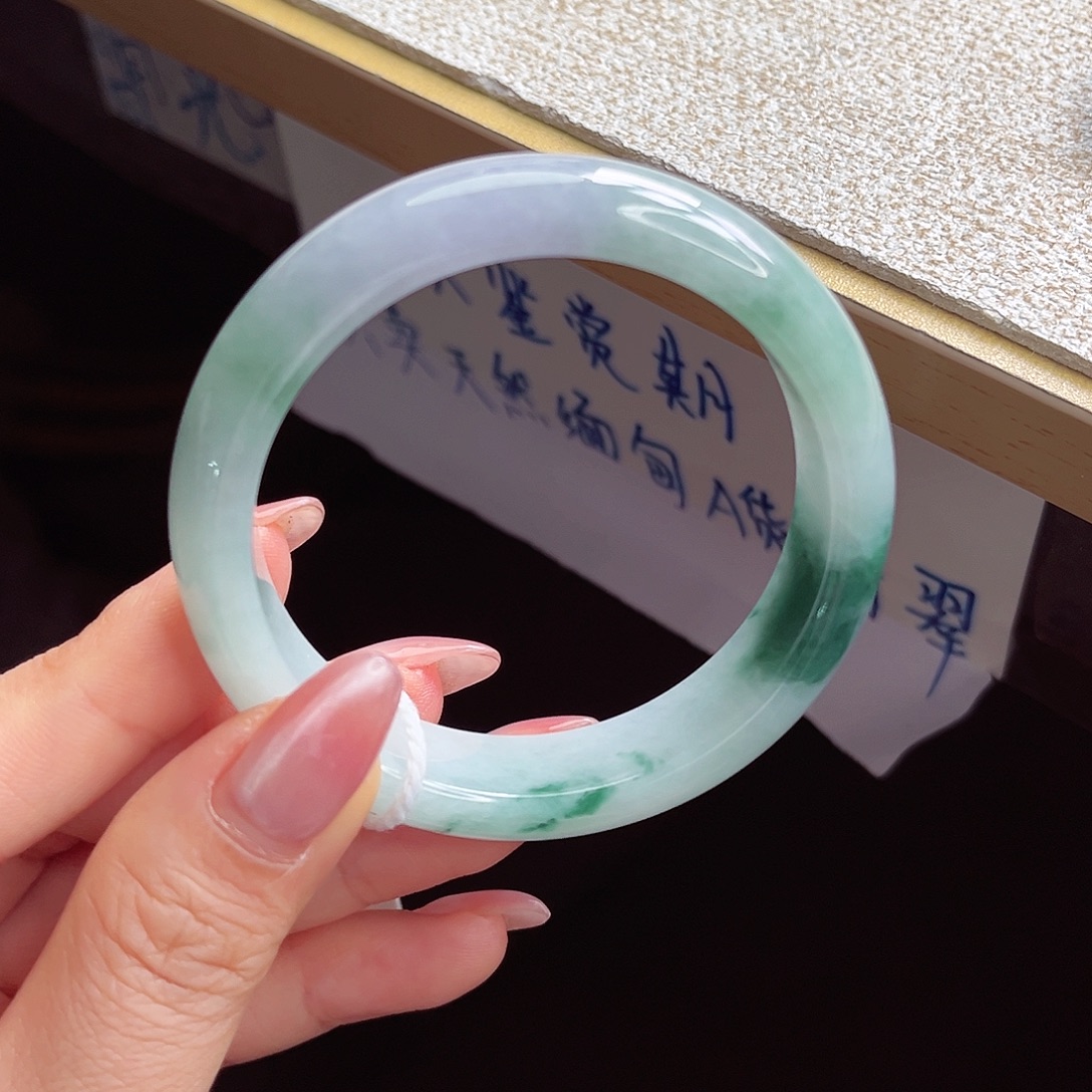 翡翠未镶嵌手镯手镯