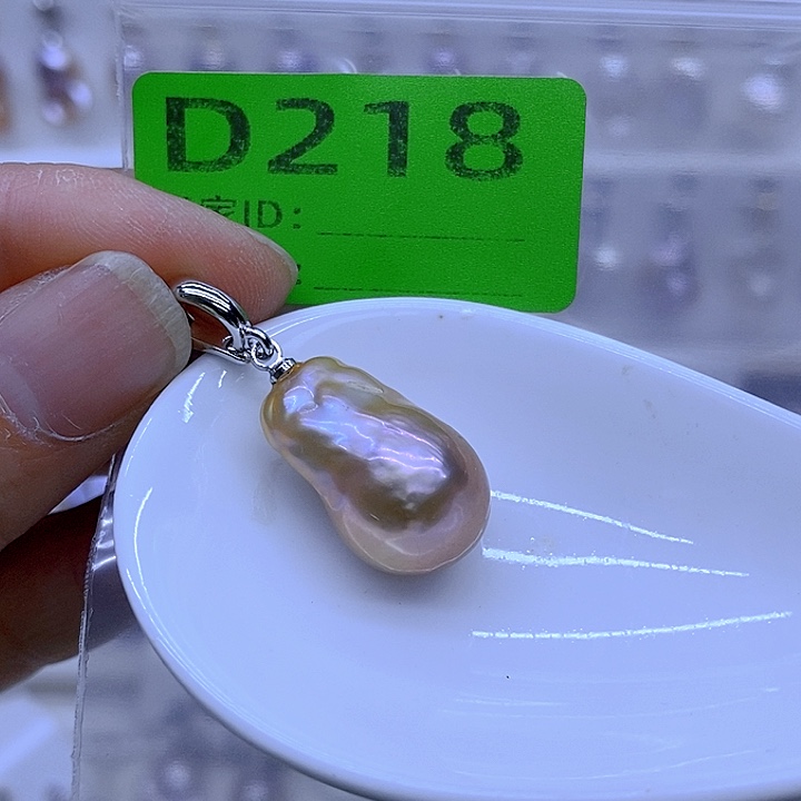 颈饰淡水珍珠未镶嵌