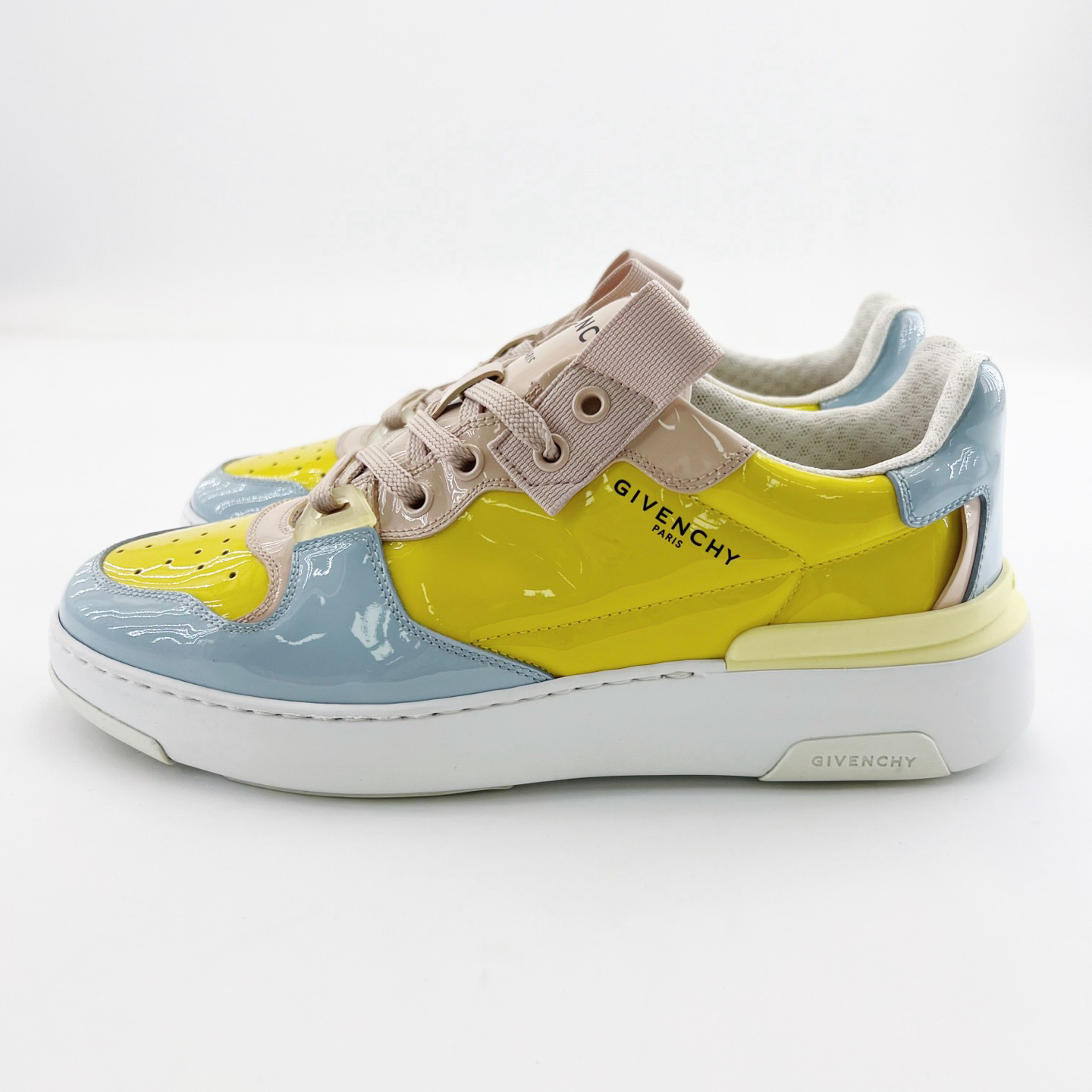95新 Givenchy/纪梵希 39码/三色皮革低帮系带板鞋/16075618