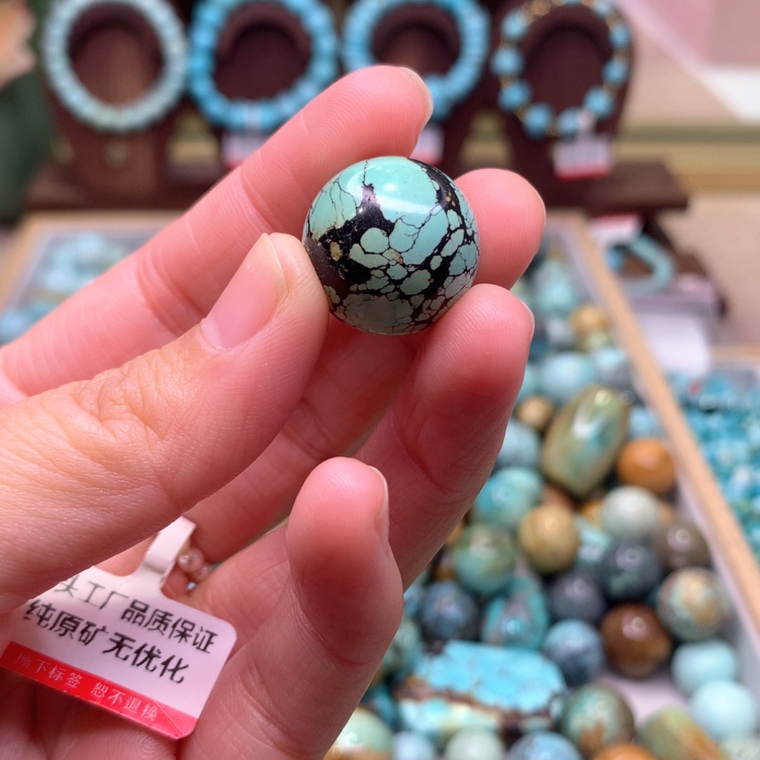 绿松石配饰未镶嵌