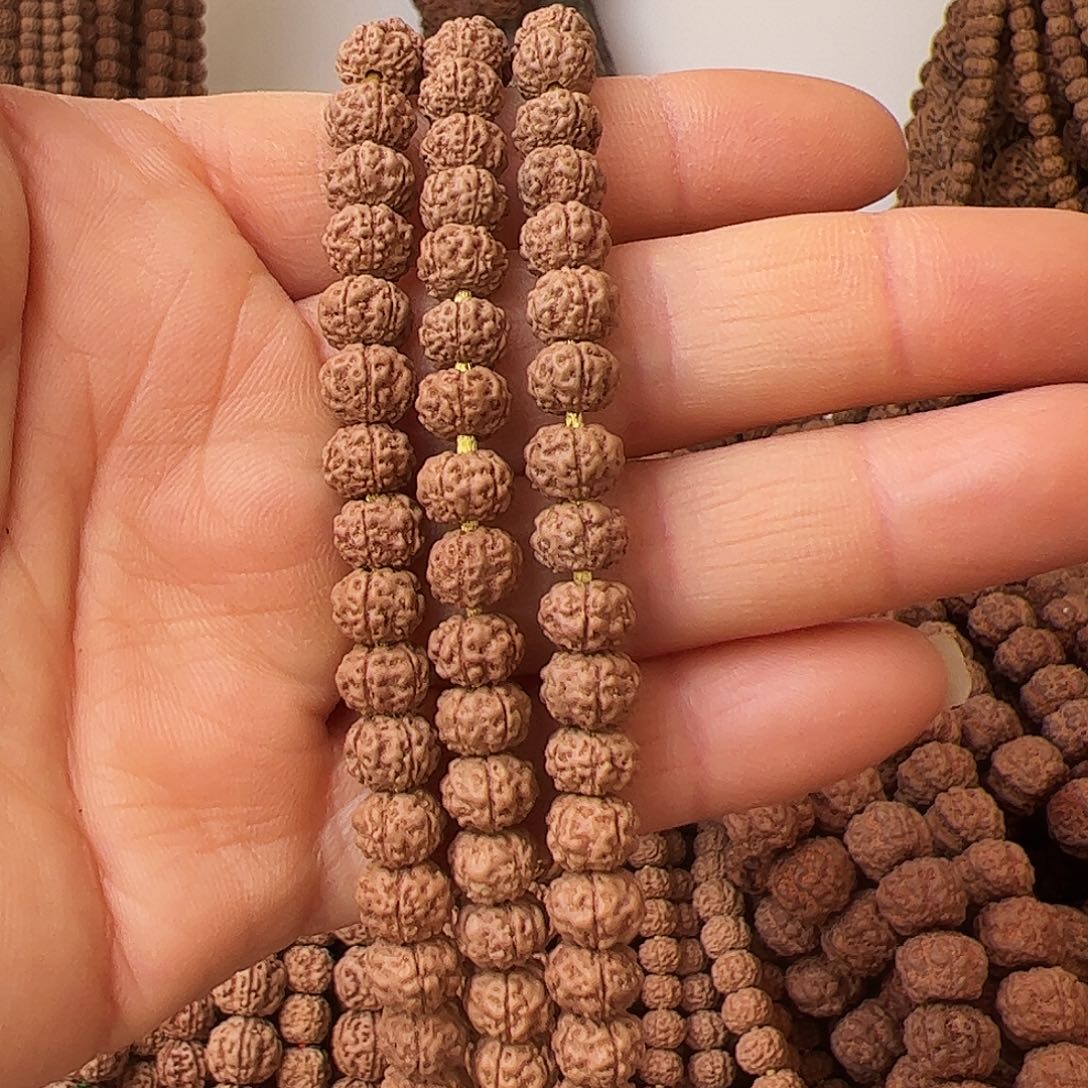 羊****金刚菩提手串三条，花王