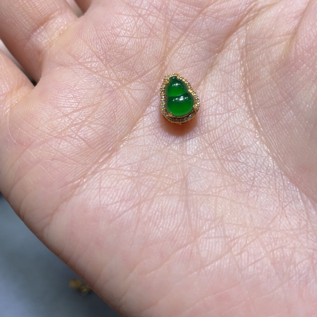 翡翠颈饰18K金镶嵌m****e天然