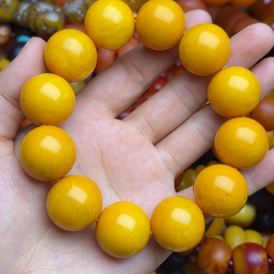 琥珀未镶嵌手链蜜蜡