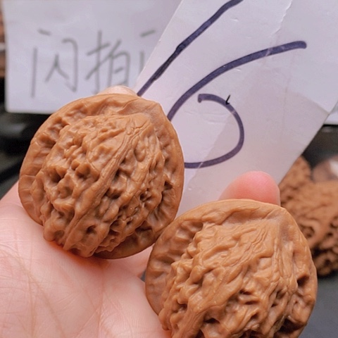 吊坠桃核41大红袍核桃