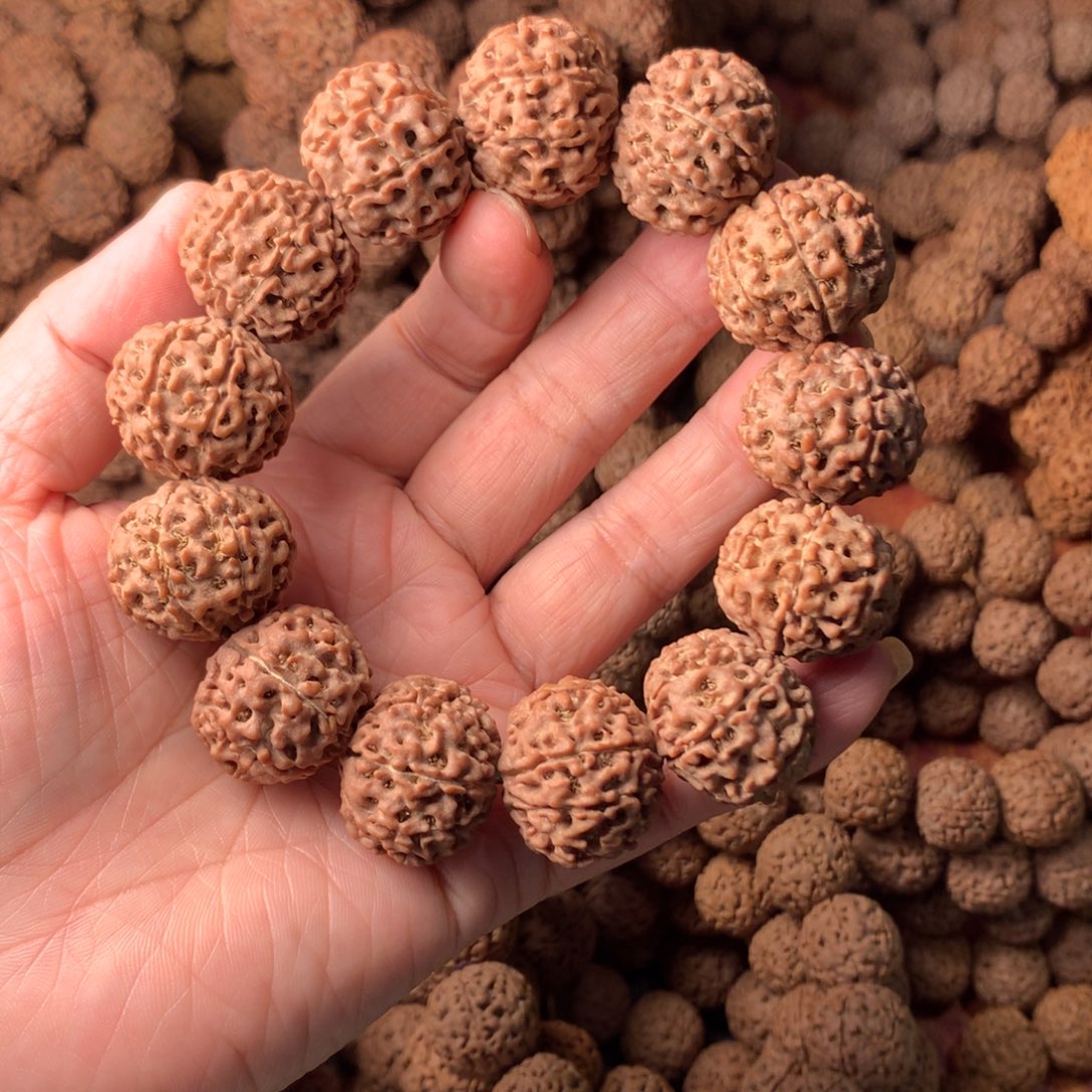 手串金刚菩提8瓣卡23  编号34