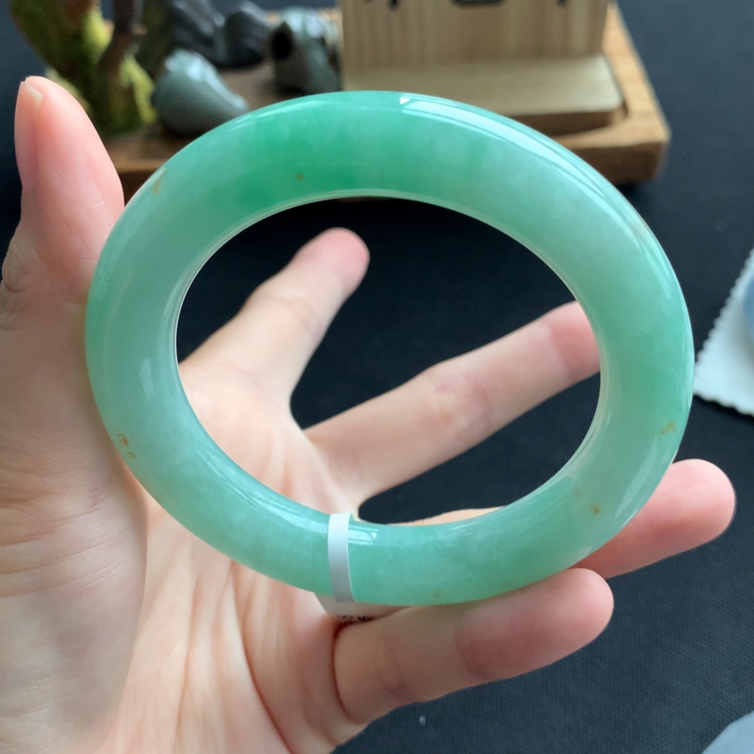 未镶嵌手镯翡翠翡翠