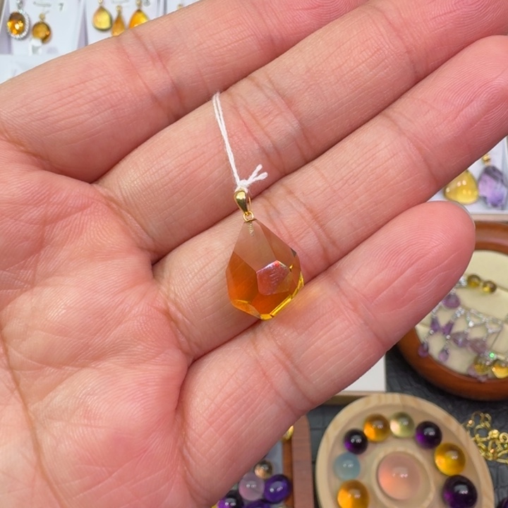 黄晶颈饰18K金镶嵌卡*拉吊坠