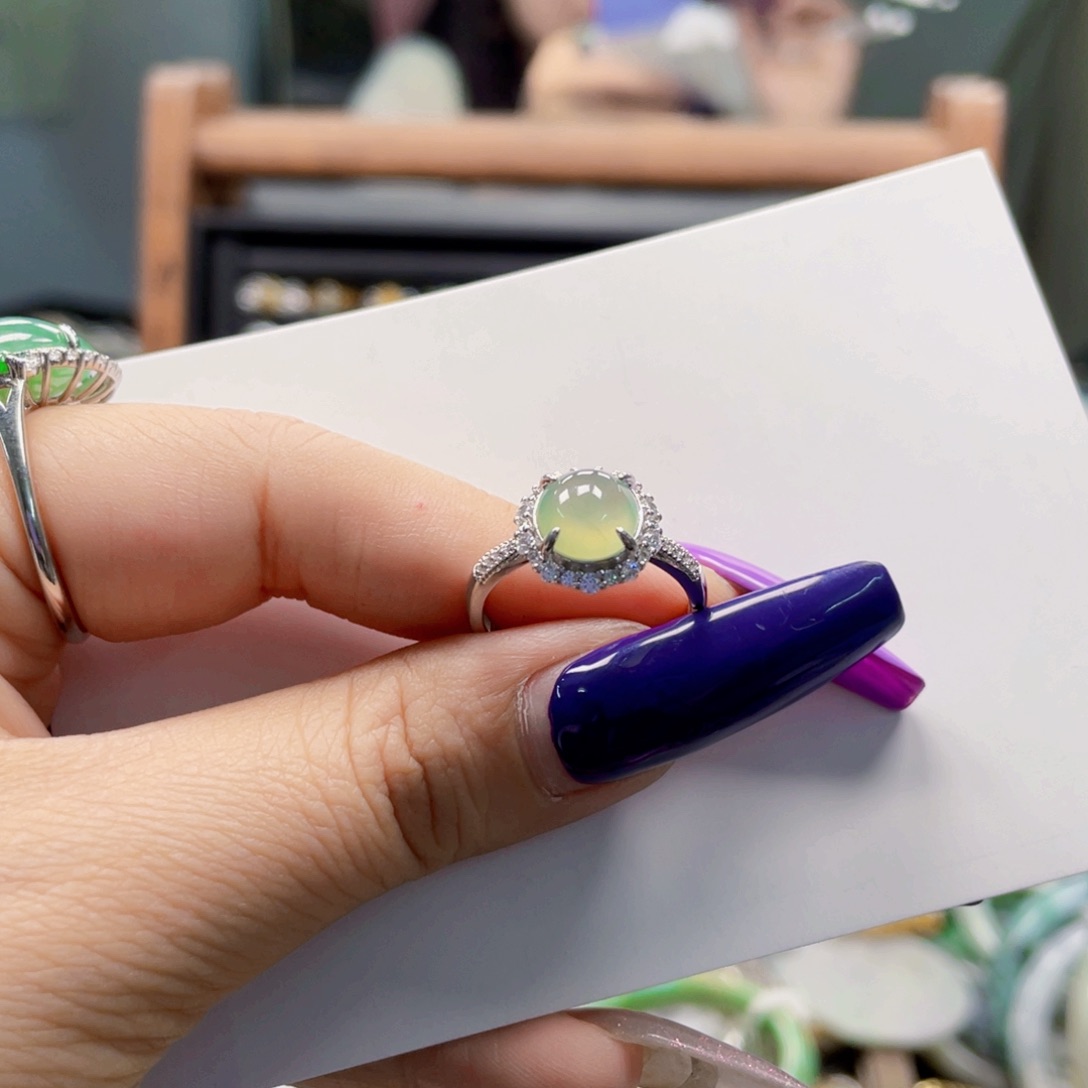 翡翠未镶嵌颈饰天然翡翠Ａ货