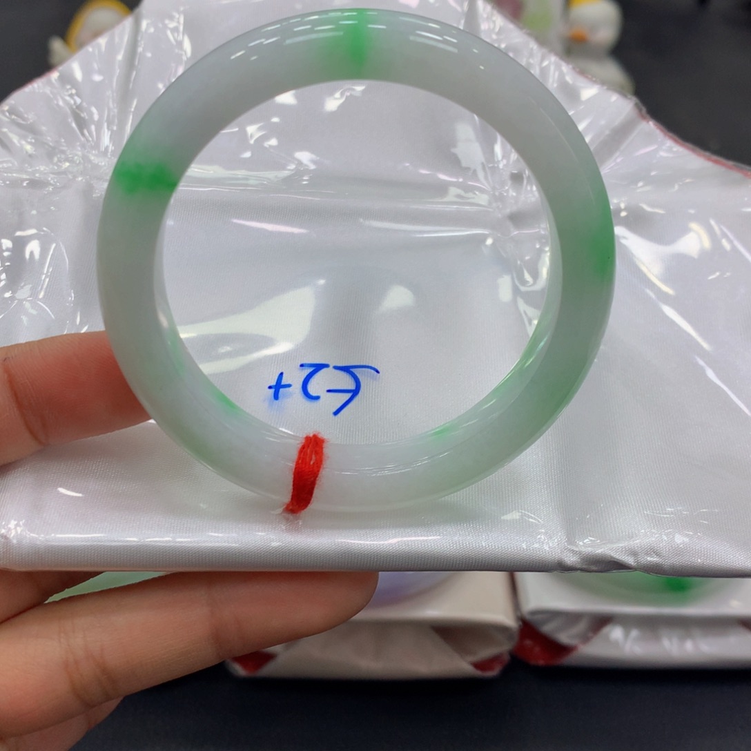 翡翠未镶嵌手镯翡翠