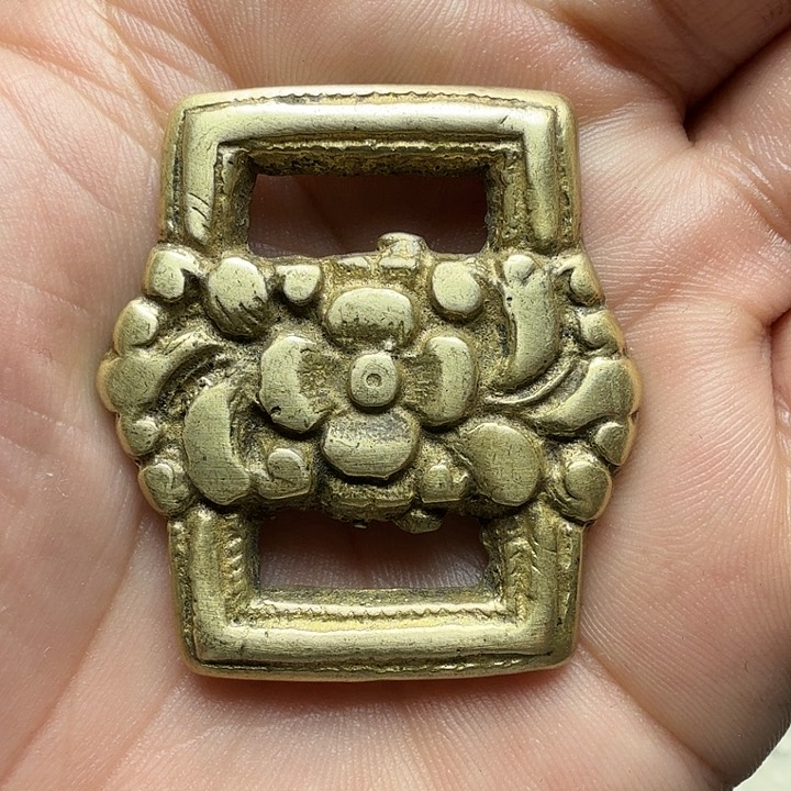 藏传佛教文化金书扣一个