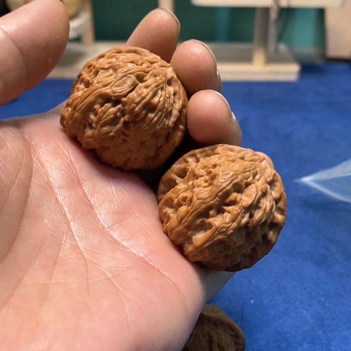 核桃把件40全品白狮子，无运费险