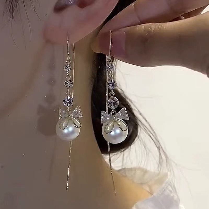 铜合金耳饰 【N70】2025爆款气质轻奢百搭简约精致网红设计师耳环