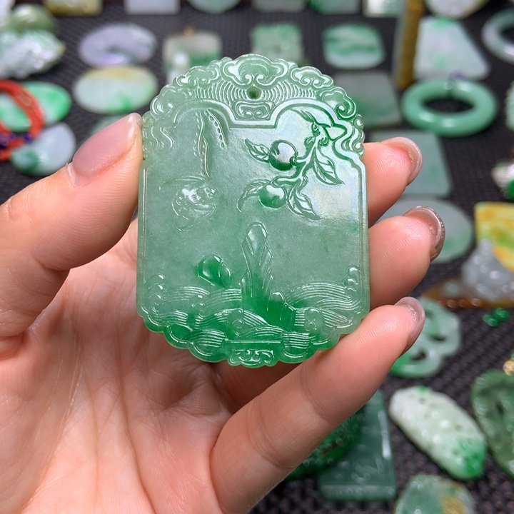 翡翠挂件未镶嵌贤*子