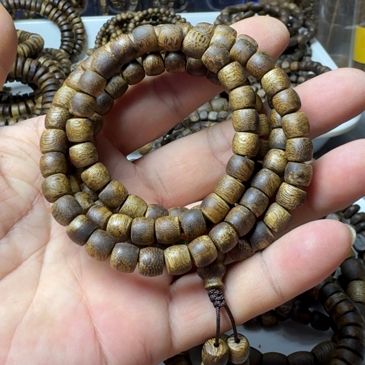 沉香手串乌身手串15克